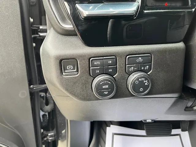 2023 Chevrolet Silverado 1500 4WD Crew Cab Standard Bed LT