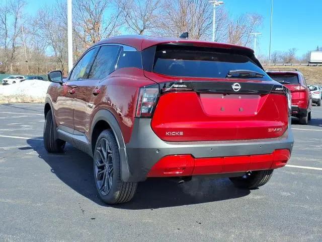 2026 Nissan Kicks SR