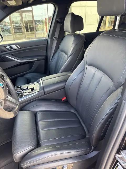 2022 BMW X5 M50i