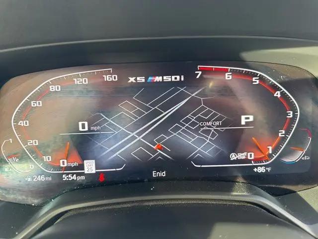 2022 BMW X5 M50i