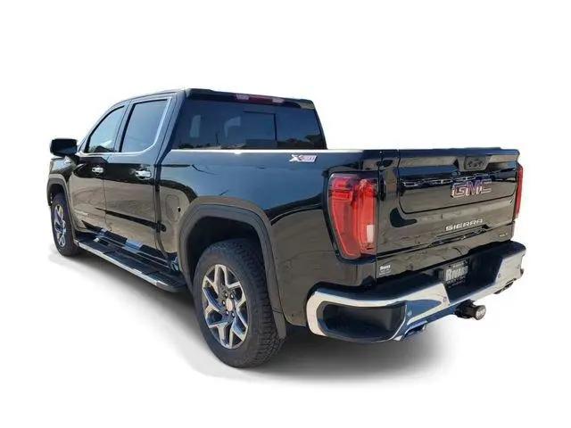 2026 GMC Sierra 1500 Crew Cab, Short Bed, SLT, 4WD
