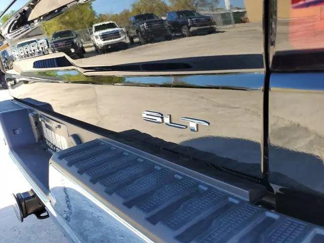2026 GMC Sierra 1500 Crew Cab, Short Bed, SLT, 4WD
