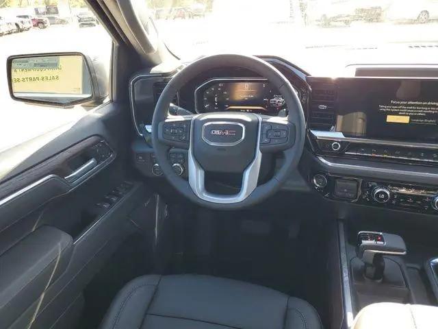 2026 GMC Sierra 1500 Crew Cab, Short Bed, SLT, 4WD