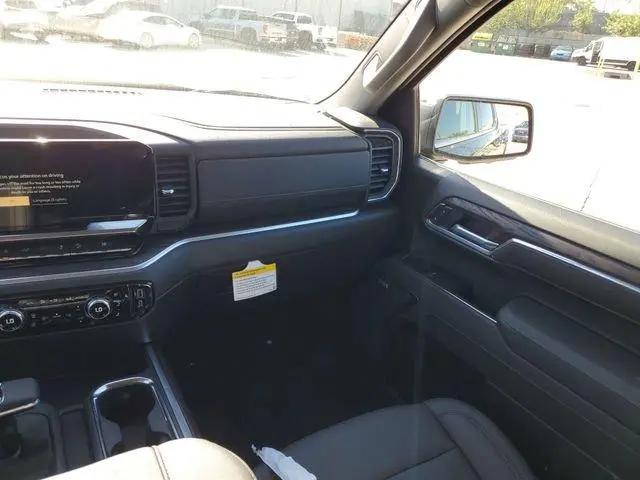2026 GMC Sierra 1500 Crew Cab, Short Bed, SLT, 4WD