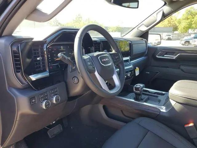 2026 GMC Sierra 1500 Crew Cab, Short Bed, SLT, 4WD