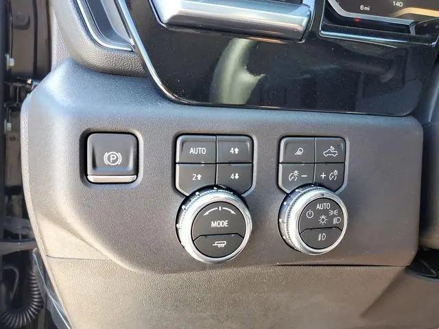 2026 GMC Sierra 1500 Crew Cab, Short Bed, SLT, 4WD