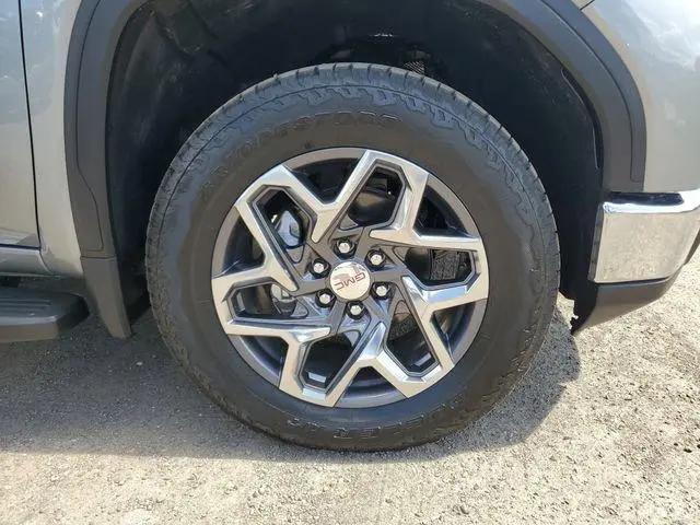 2026 GMC Sierra 1500 Crew Cab, Short Bed, SLT, 4WD