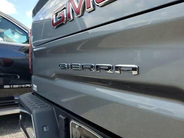 2026 GMC Sierra 1500 Crew Cab, Short Bed, SLT, 4WD