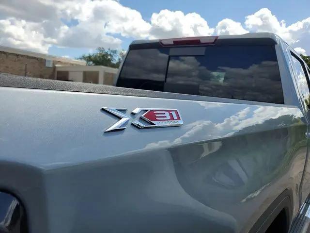 2026 GMC Sierra 1500 Crew Cab, Short Bed, SLT, 4WD