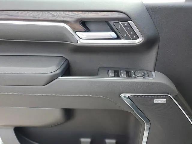 2026 GMC Sierra 1500 Crew Cab, Short Bed, SLT, 4WD