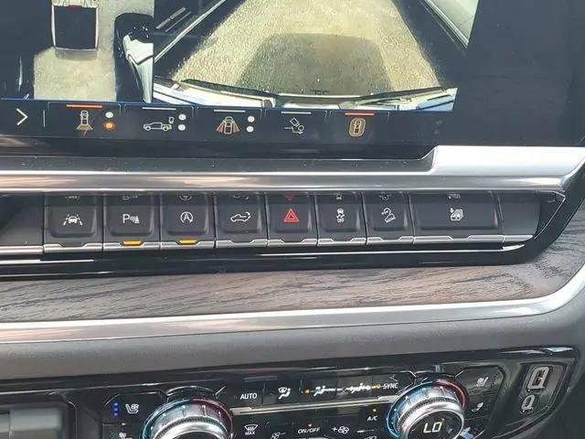2026 GMC Sierra 1500 Crew Cab, Short Bed, SLT, 4WD
