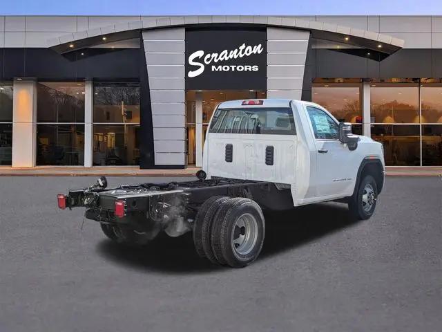 2026 GMC Sierra 3500HD Pro