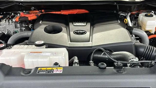 2025 Toyota Sequoia SR5