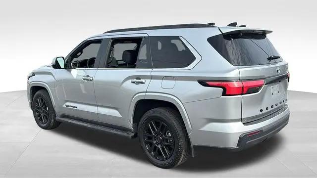 2025 Toyota Sequoia SR5