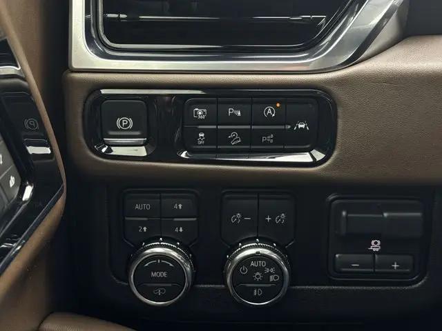 2025 GMC Yukon Denali Ultimate 4WD