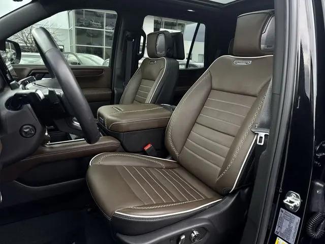 2025 GMC Yukon Denali Ultimate 4WD