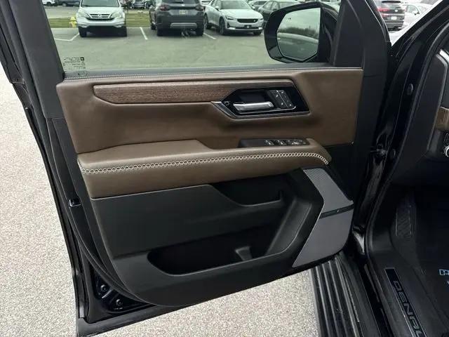 2025 GMC Yukon Denali Ultimate 4WD