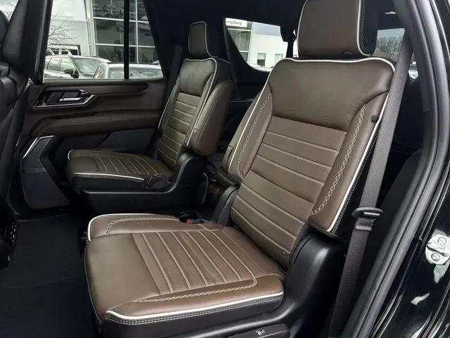 2025 GMC Yukon Denali Ultimate 4WD