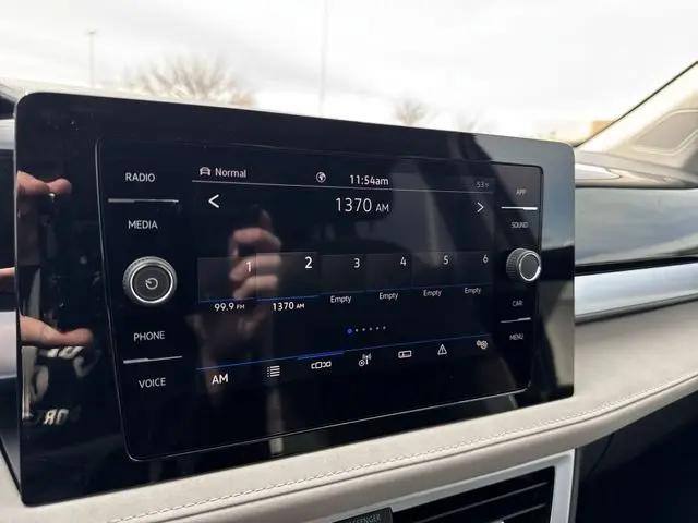2026 Volkswagen Taos SE