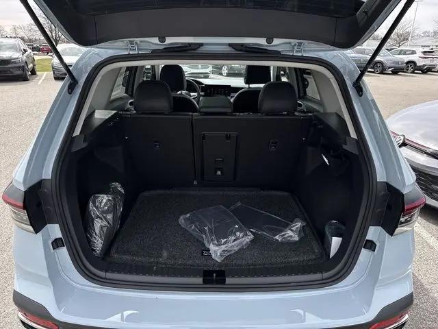 2026 Volkswagen Taos SE