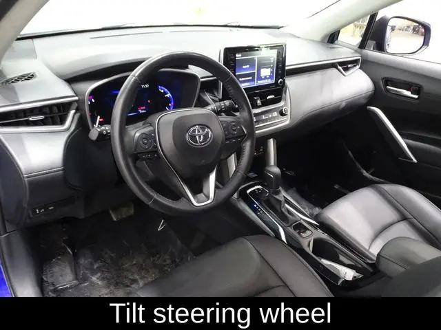2022 Toyota Corolla Cross XLE