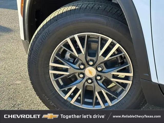 2026 Chevrolet Traverse FWD LT
