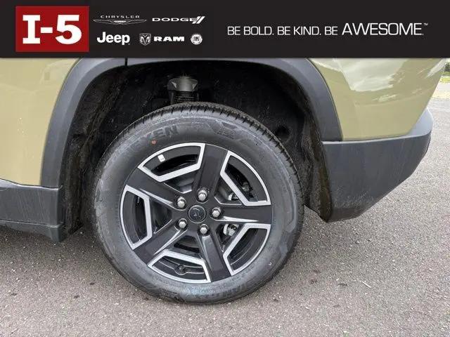 2026 Jeep Cherokee Laredo 4x4