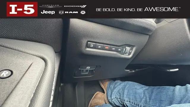 2026 Jeep Cherokee Laredo 4x4