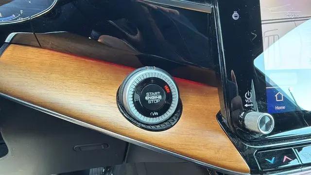 2024 Jeep Grand Wagoneer L Series III 4x4