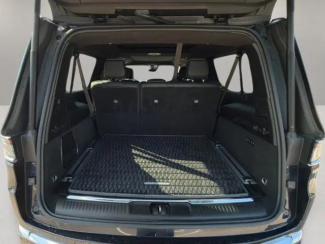 2024 Jeep Grand Wagoneer L Series III 4x4