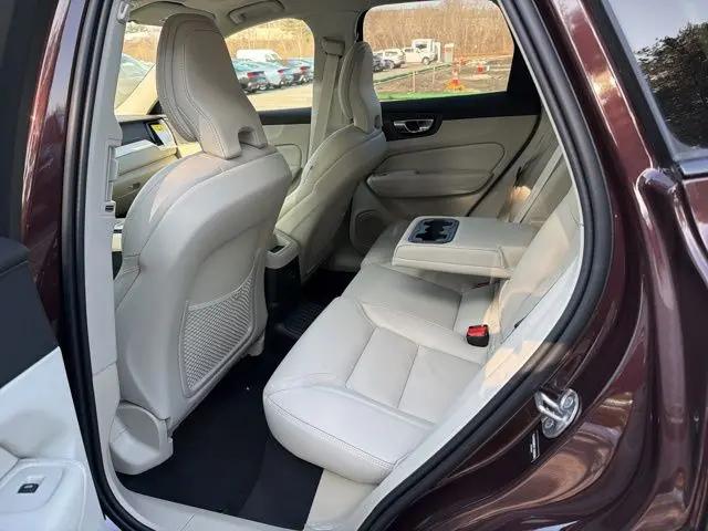 2026 Volvo XC60 Plug-In Hybrid Ultra, T8 AWD Electric/Gasoline, Dark