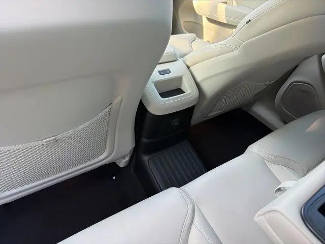 2026 Volvo XC60 Plug-In Hybrid Ultra, T8 AWD Electric/Gasoline, Dark
