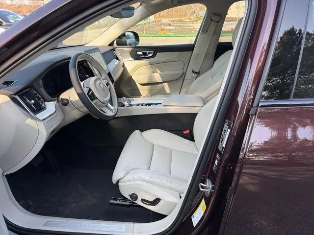 2026 Volvo XC60 Plug-In Hybrid Ultra, T8 AWD Electric/Gasoline, Dark