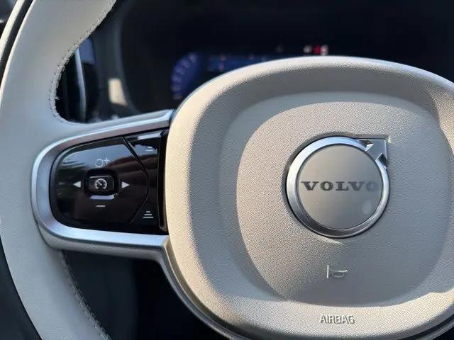 2026 Volvo XC60 Plug-In Hybrid Ultra, T8 AWD Electric/Gasoline, Dark