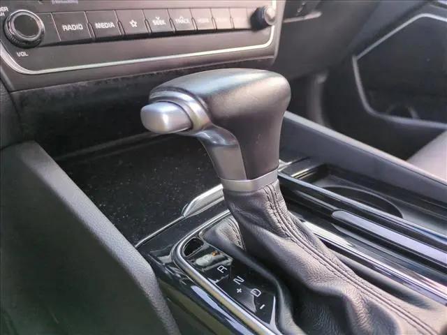2019 Kia Cadenza Premium