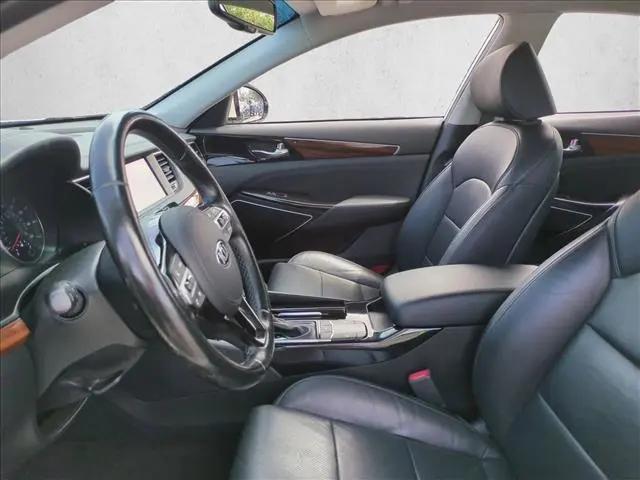 2019 Kia Cadenza Premium