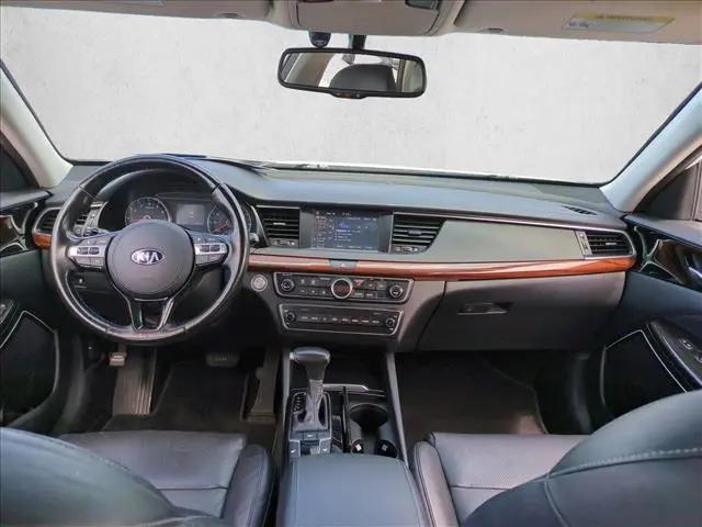 2019 Kia Cadenza Premium