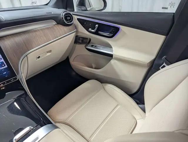 2023 Mercedes-Benz GLC SUV