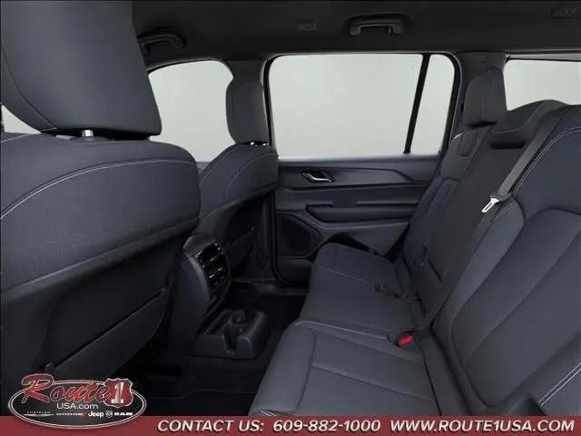 2026 Jeep Grand Cherokee L Altitude 4x4