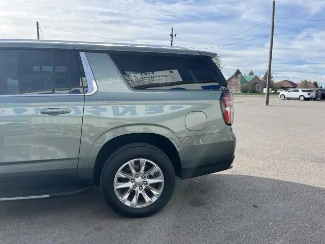 2023 Chevrolet Suburban 4WD Premier