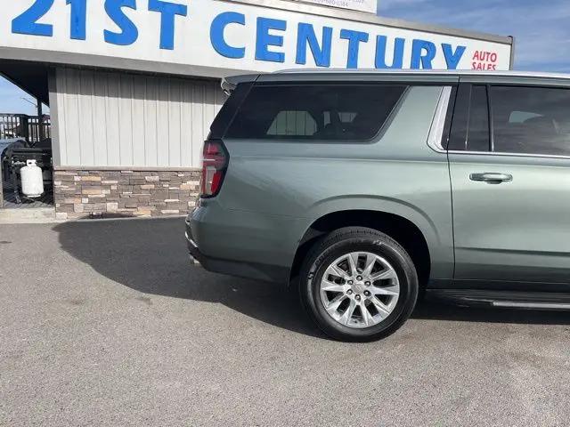 2023 Chevrolet Suburban 4WD Premier