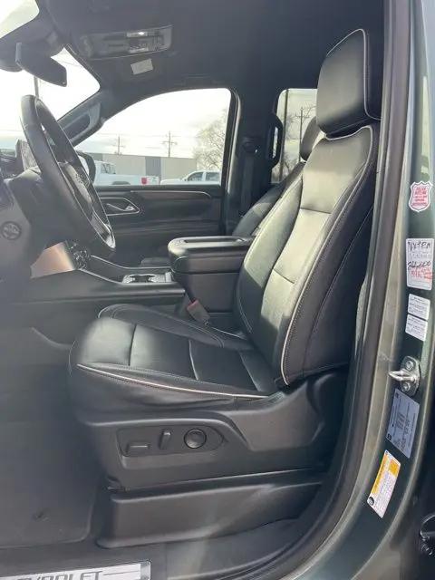 2023 Chevrolet Suburban 4WD Premier