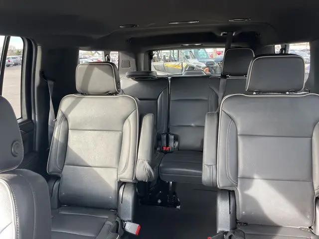 2023 Chevrolet Suburban 4WD Premier