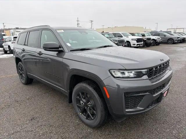 2026 Jeep Grand Cherokee L Altitude 4x4 for sale in Johnston, RI