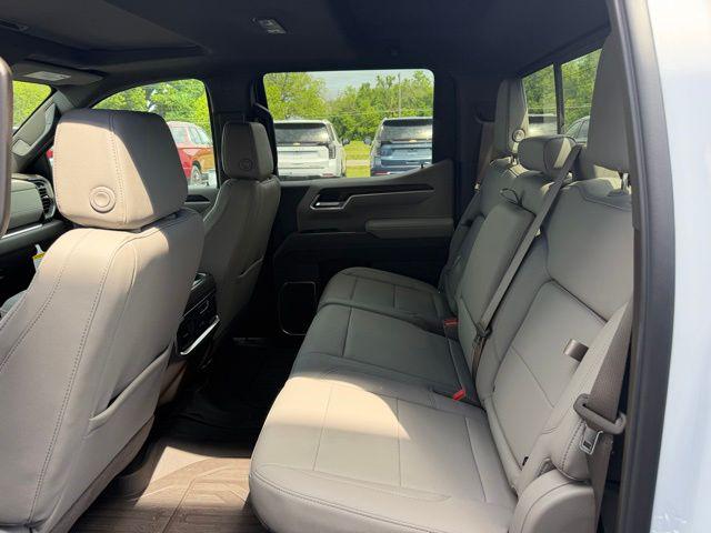 2026 GMC Sierra 1500 Crew Cab, Short Bed, SLT, 4WD