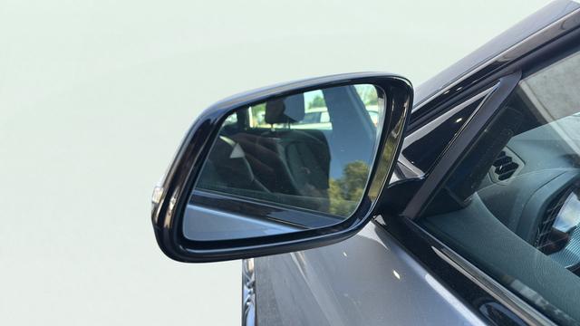 2023 BMW Coupe i sDrive