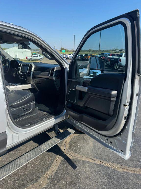 2019 Ford F-350 LARIAT
