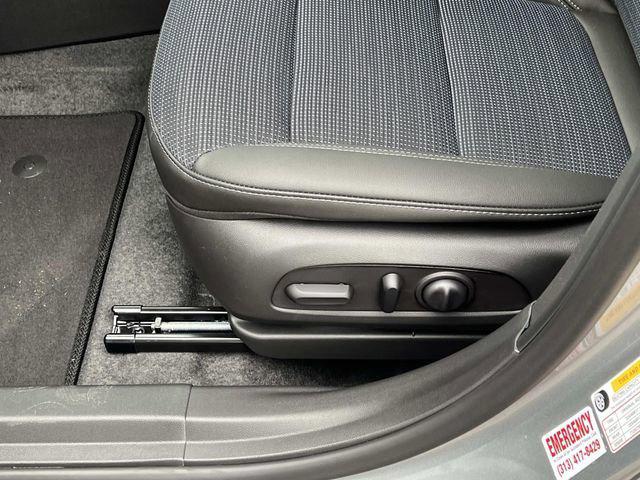 2026 Buick NV Preferred FWD