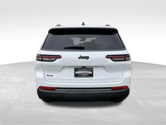 2026 Jeep Grand Cherokee L Altitude 4x4