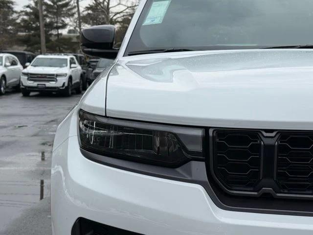 2026 Jeep Grand Cherokee L Altitude 4x4